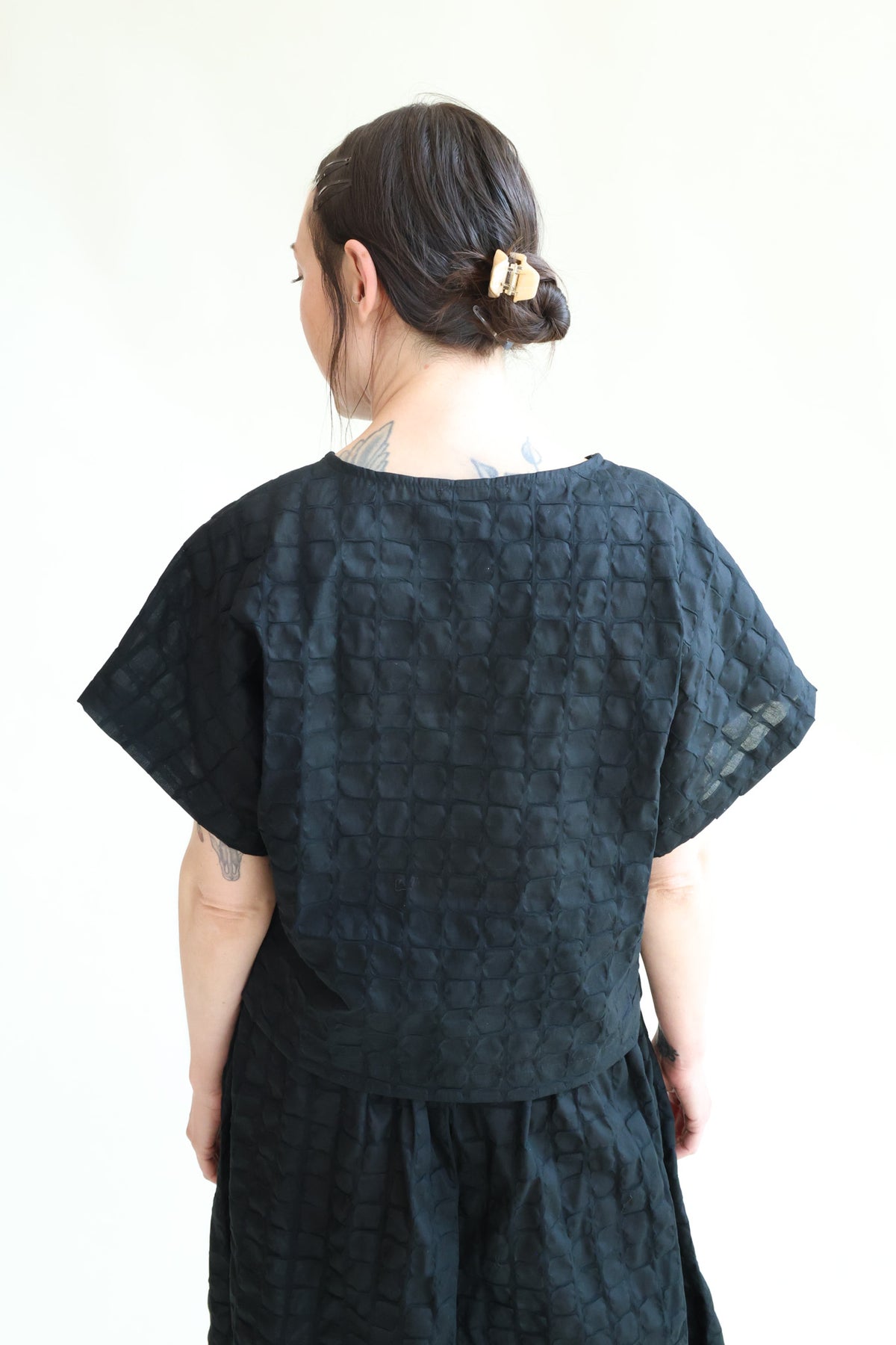 Ripple Finish Top Black – Rhoan