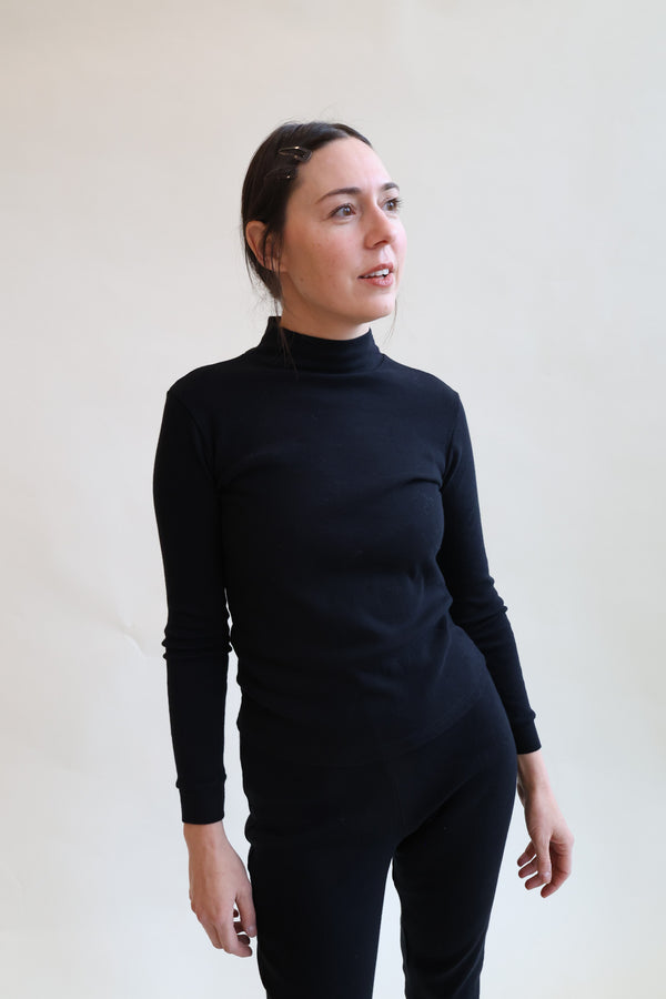 Easy Turtleneck Black