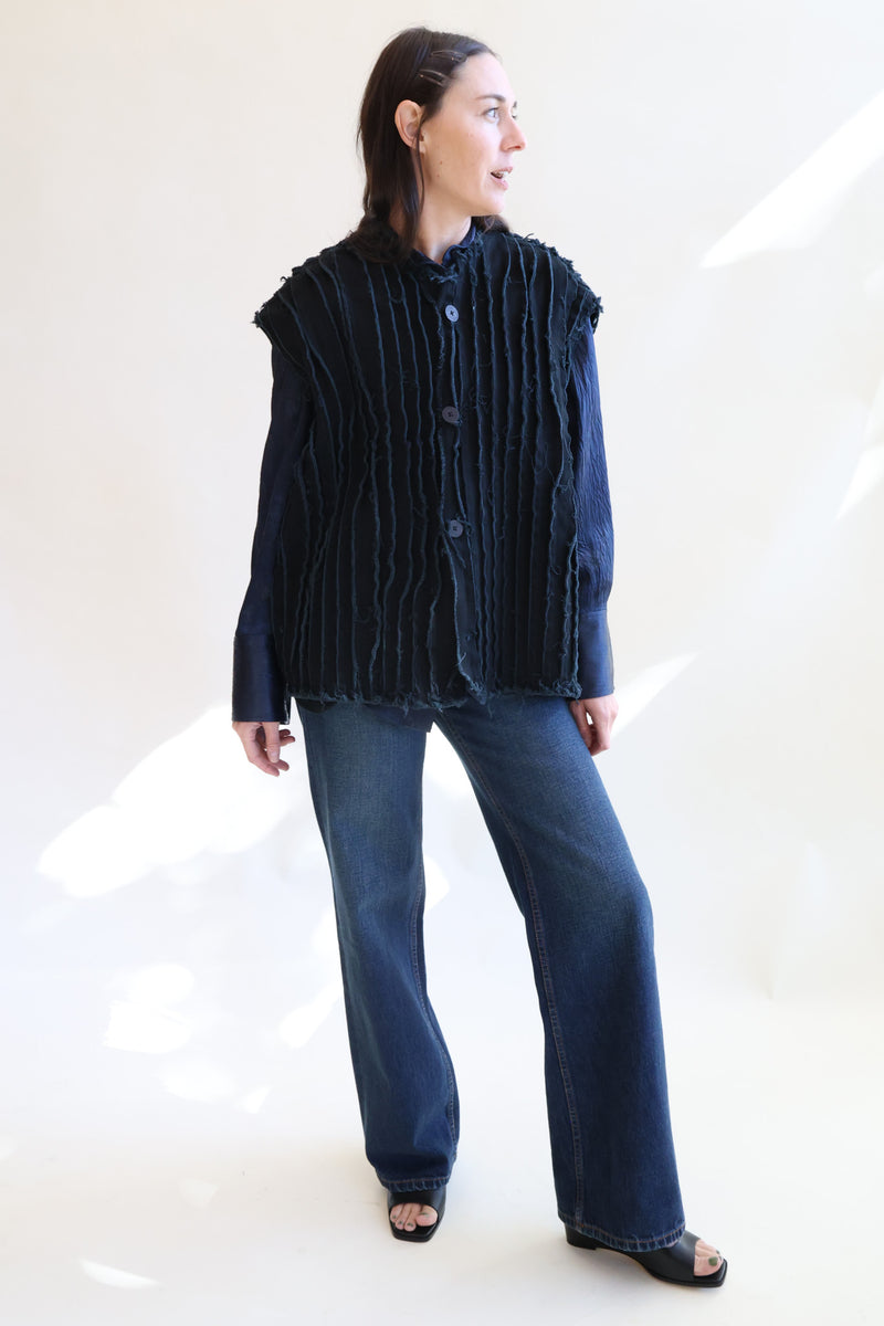 Baleen Vest Black