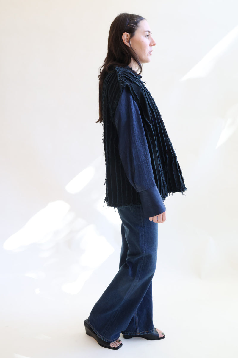 Baleen Vest Black