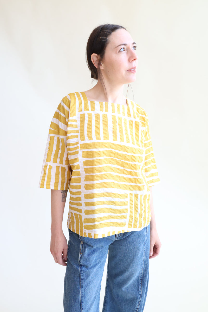 Short Sleeve Square Neck Top Gold Print