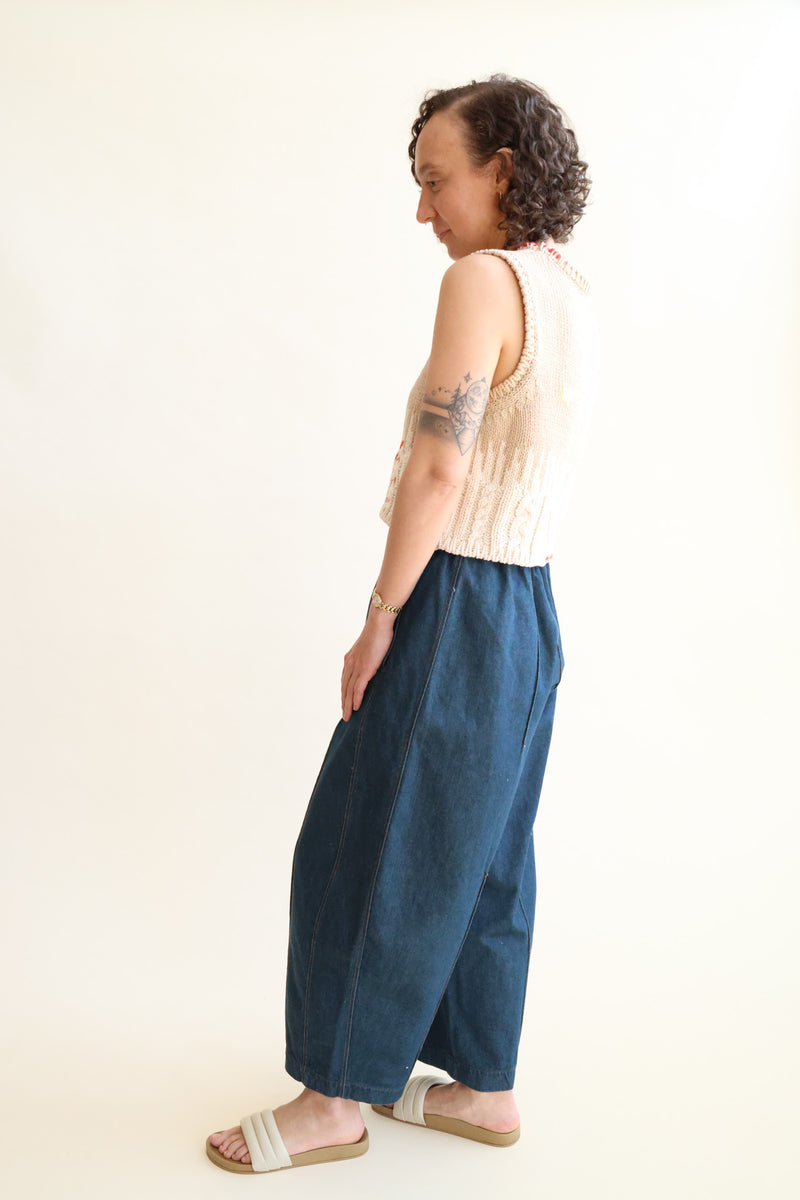 Frontal Seam Curved Denim