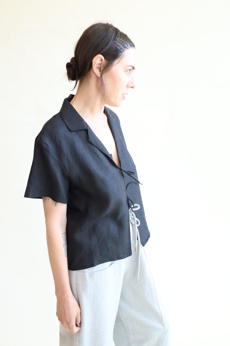 Amber Top Black