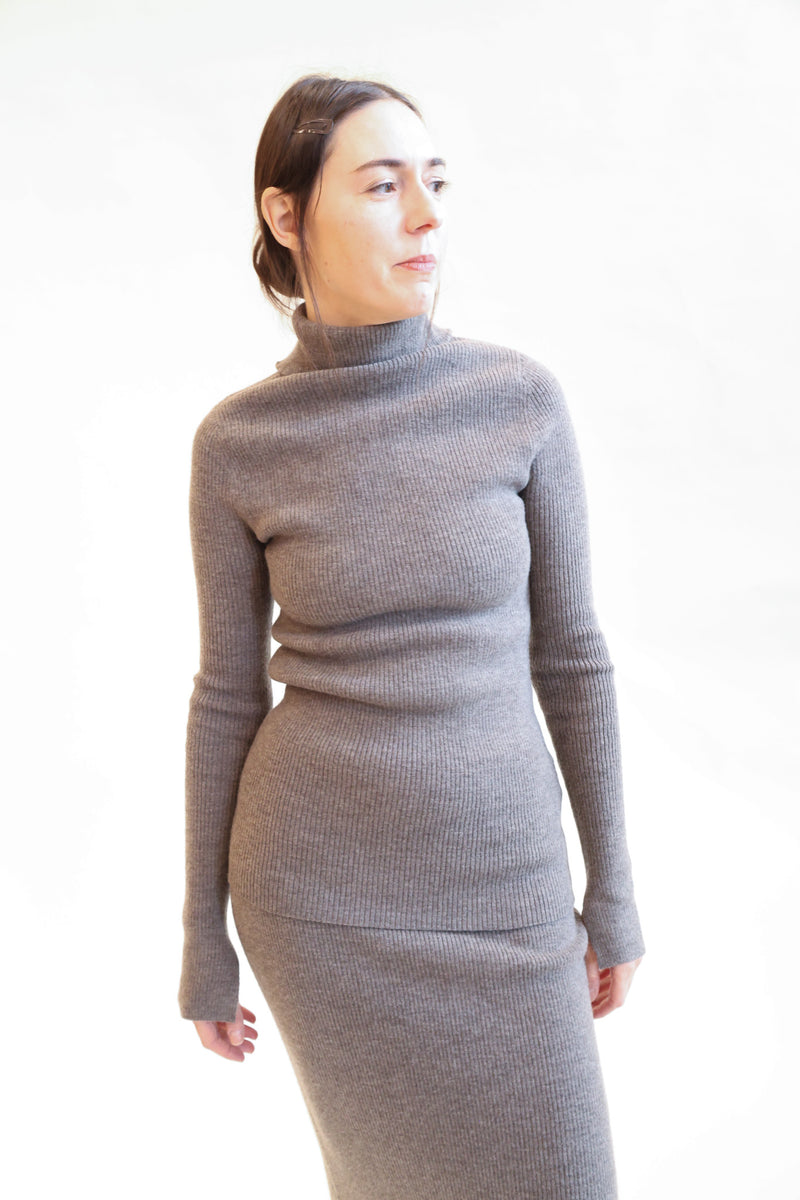 Rib Split Turtleneck Cinder