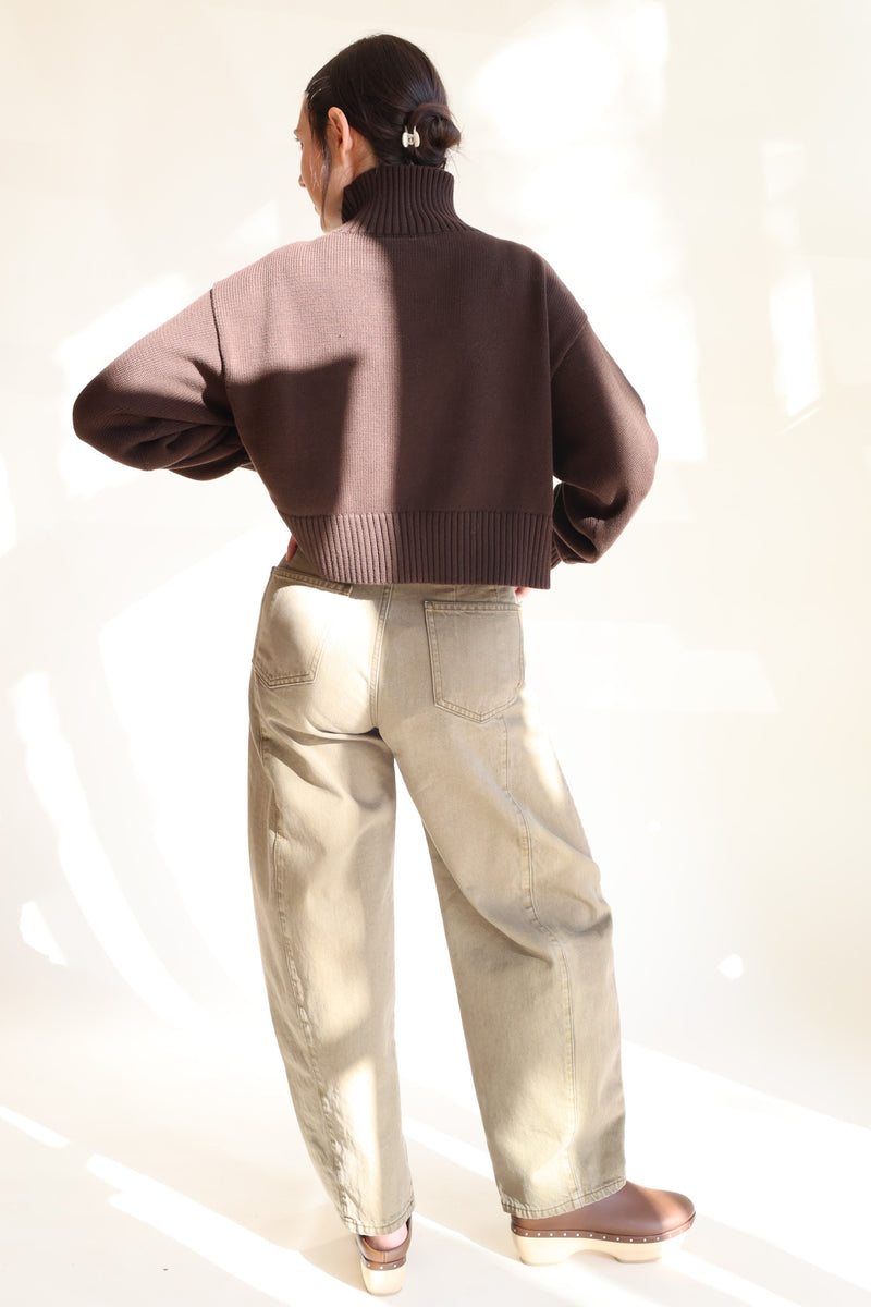 Crop Turtleneck Walnut