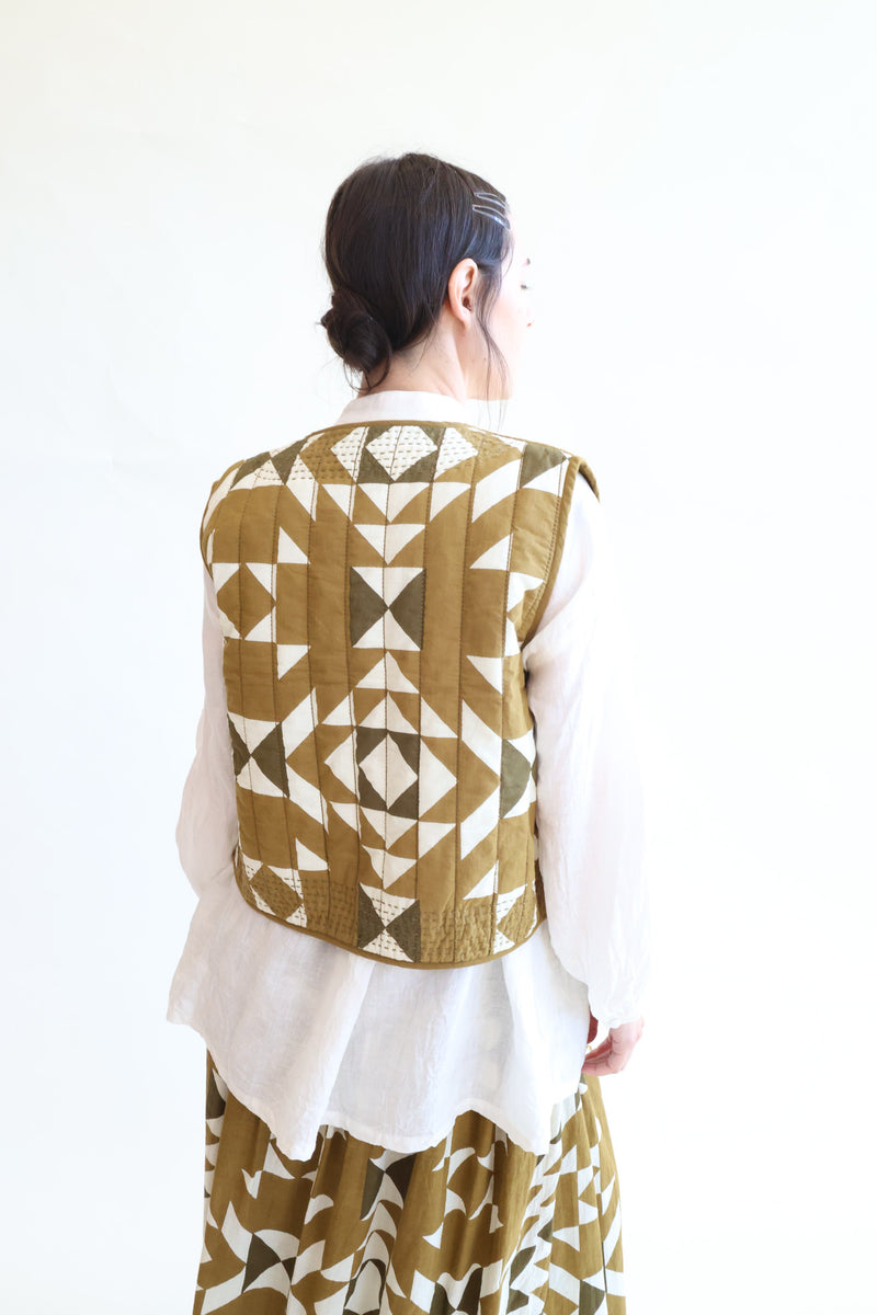 India Quilt Print Reversible Vest Khaki