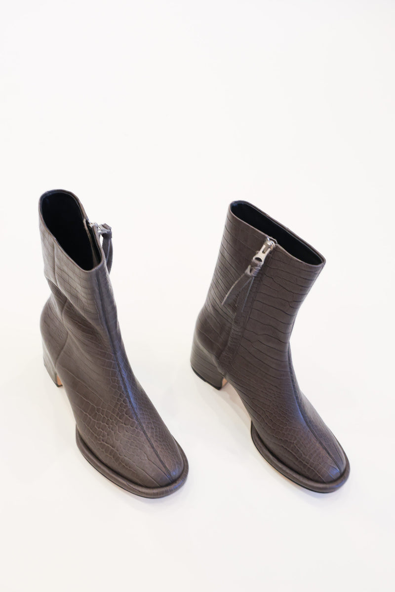 Embossed Arch Boot Coal