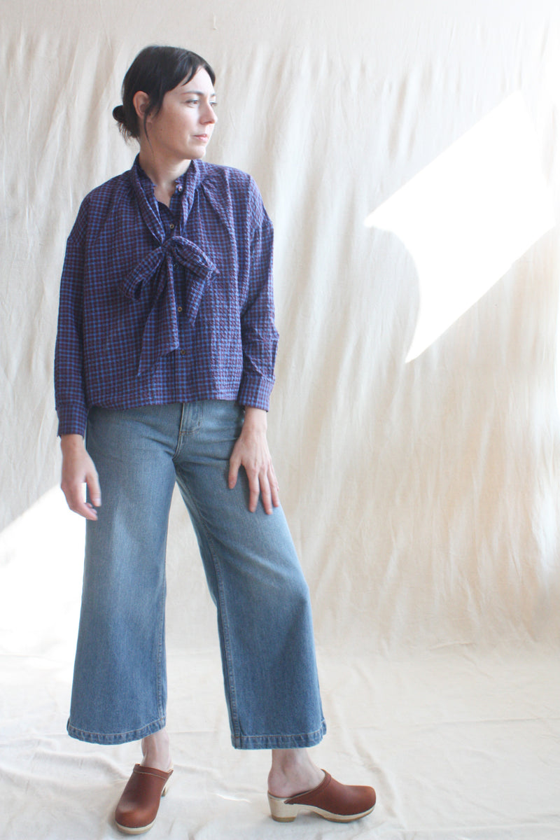 Daisy Top Cerulean Pucker Plaid