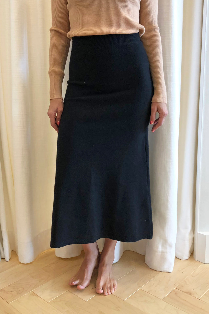 Cashmere Milano Stitch Long Skirt Black