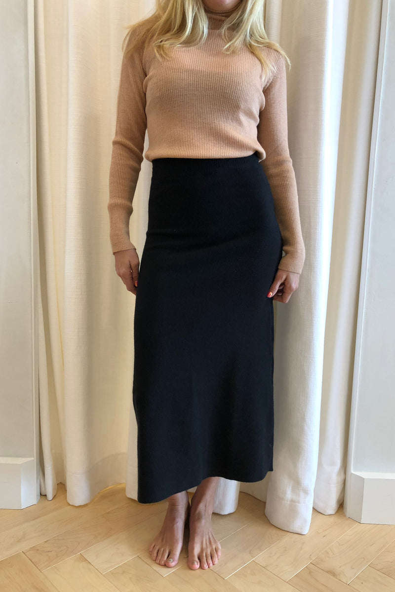 Cashmere Milano Stitch Long Skirt Black