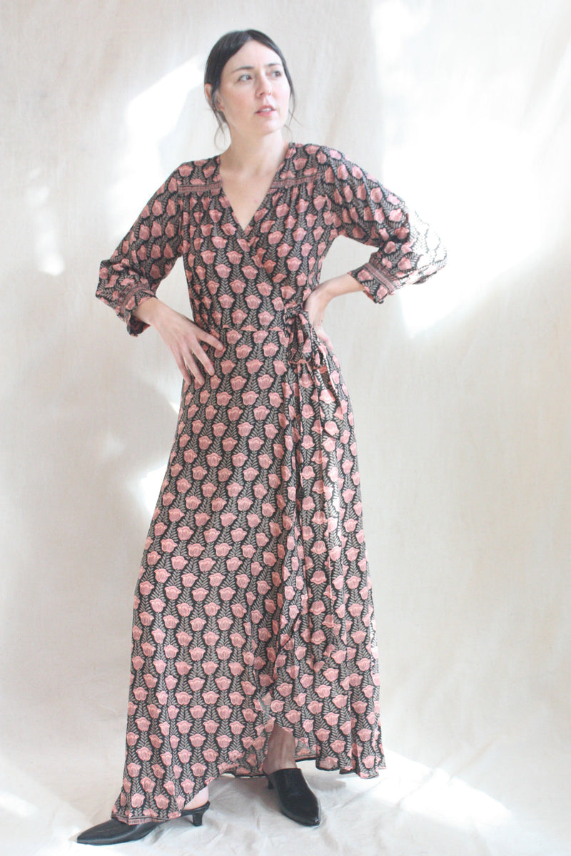 Kate Longsleeve Dress Tulip Print Kamari Black