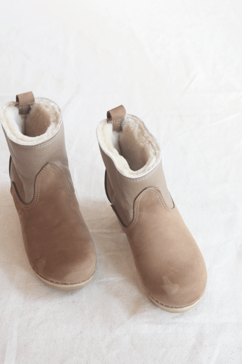 5 Pull On Shearling Clog Boot on Mid Heel Honey Aviator Rhoan