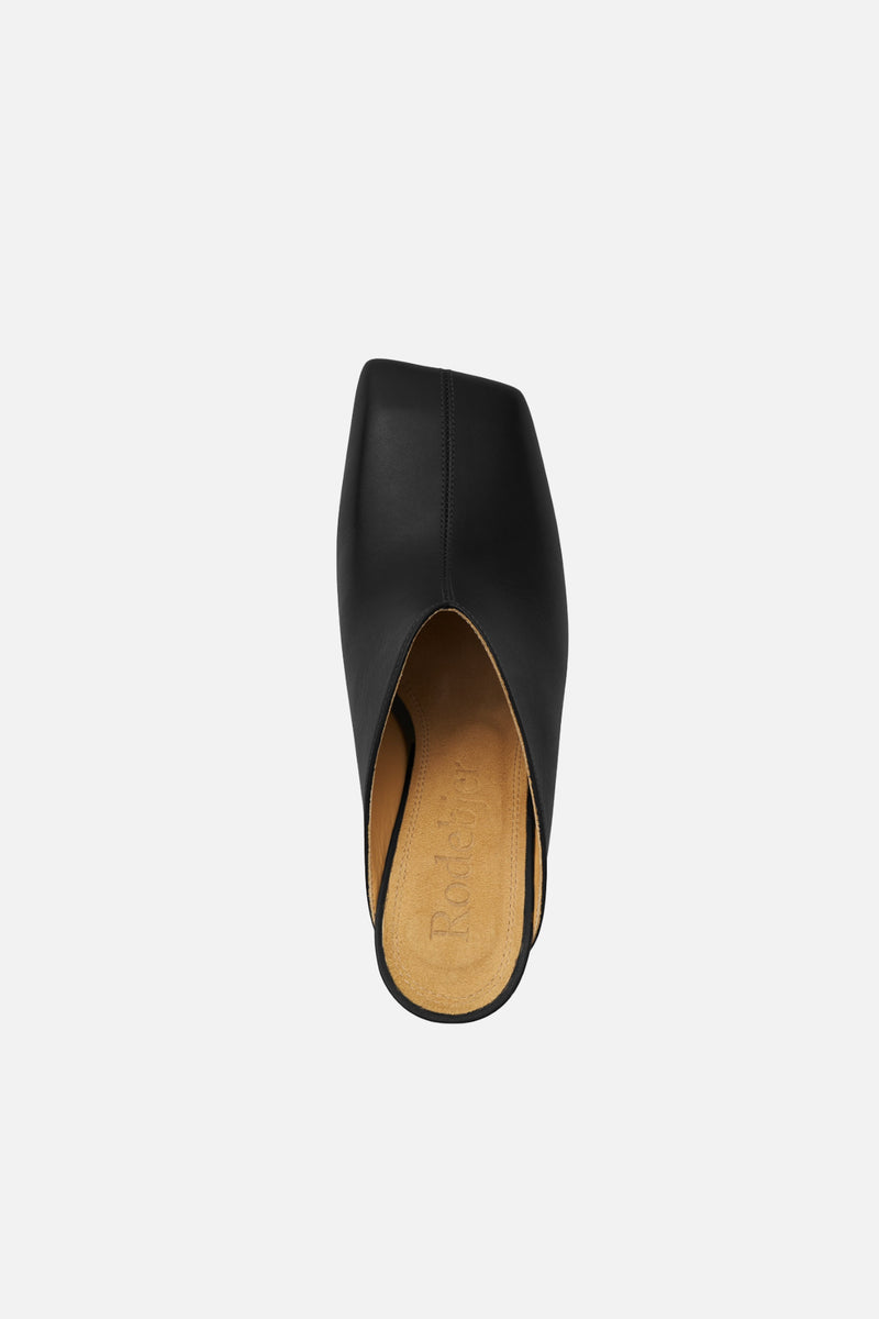 Emery Wedge Black