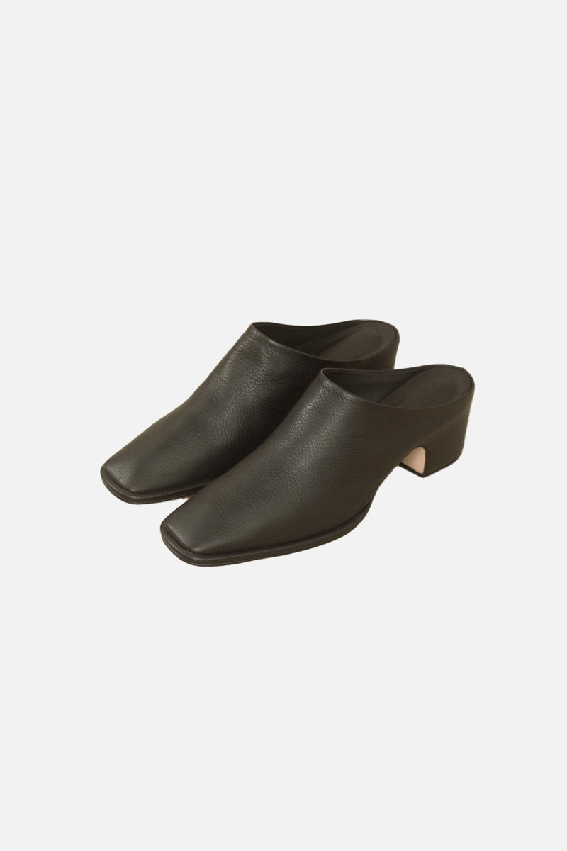 靴 LEATHER SQUARE MULE shiun Square Arch Mule Black – Rhoan
